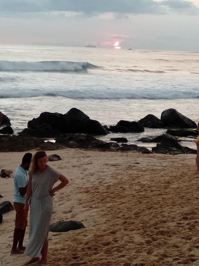 Near Beach Rest أونا واتونا المظهر الخارجي الصورة