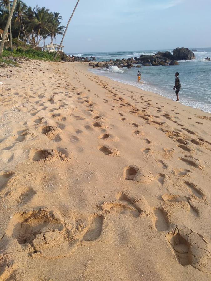 Near Beach Rest أونا واتونا المظهر الخارجي الصورة